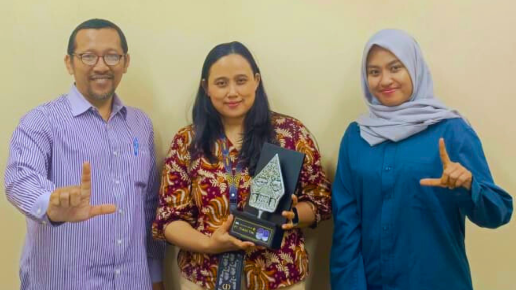 Read more about the article Strengthening Maritime Synergy: LSA Celebrates PT TEMAS Tbk.’s 38th Anniversary